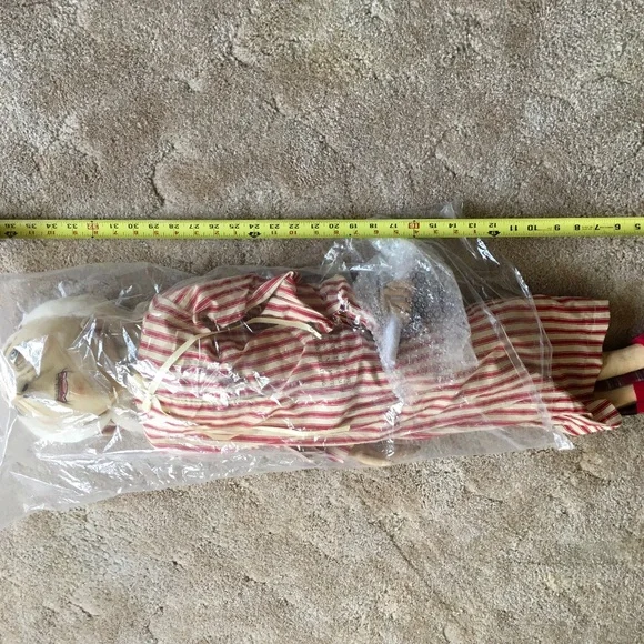 Joe Spencer Gathered Traditions Ebenezer Scrooge Doll - Picture 7 of 7